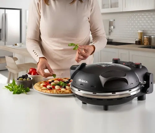 Forno Elétrico Bivolt Preto ( Fica pronta em 4 minutos)